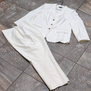 Elegant White Women's Suit Set